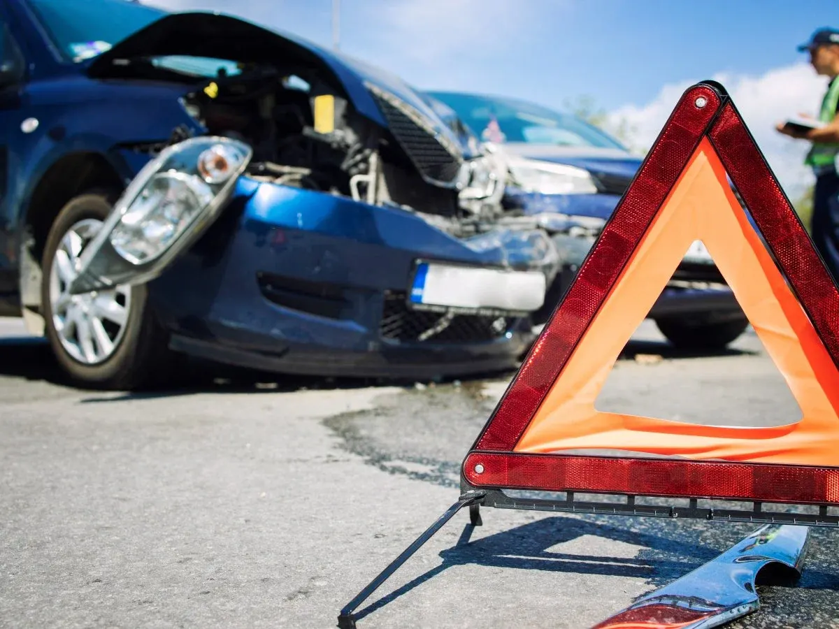 Unfallstelle mit Gutachter